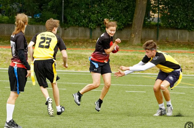 adh-open-flag-football-2017-kelkheim-teams_024.jpg