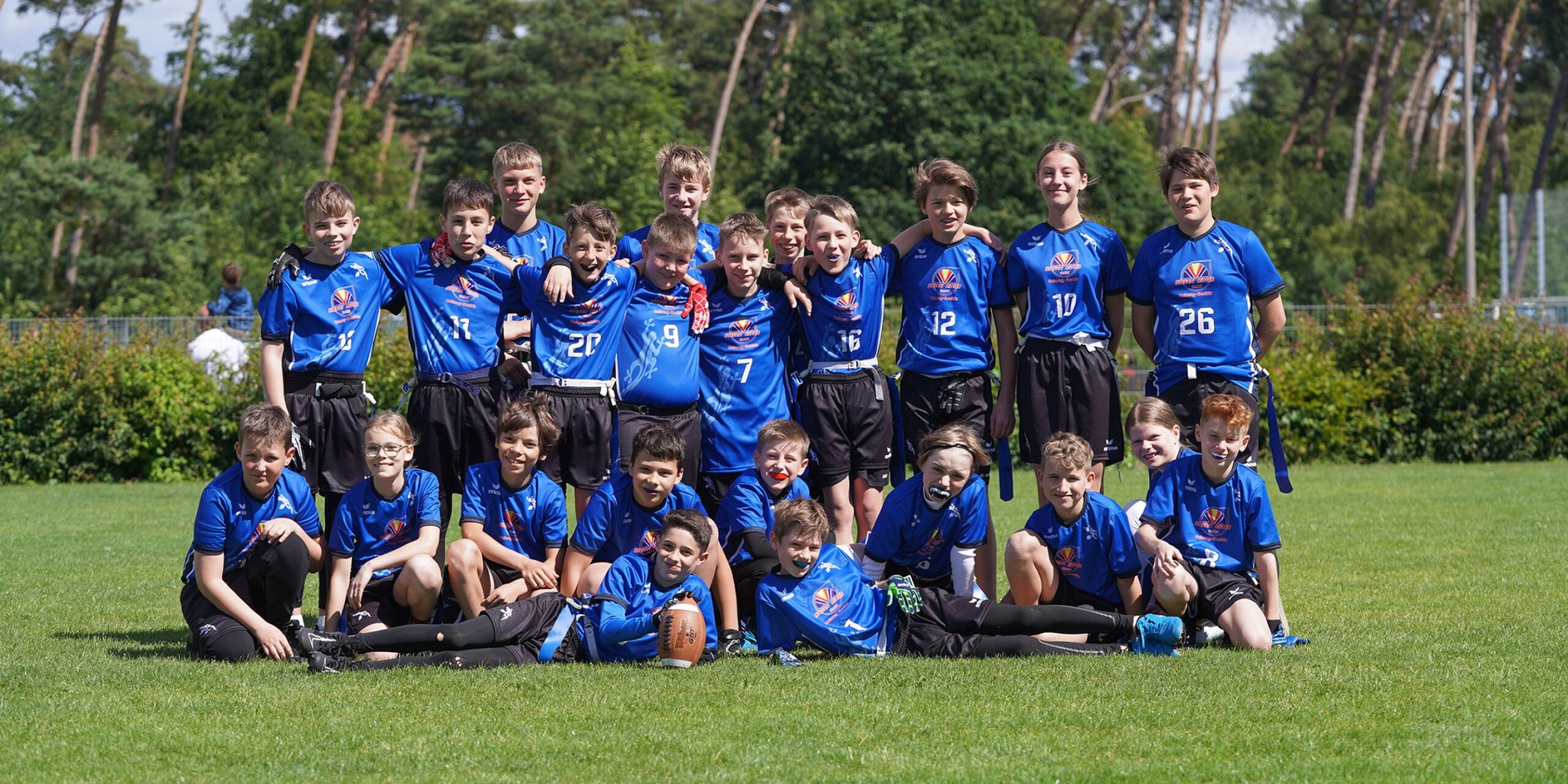 Kelkheim Lizzards U13 Gruppenfoto im Freien